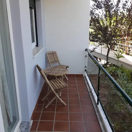 Nora Velha Village *